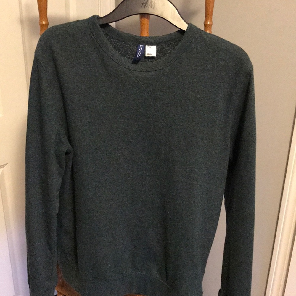 h&m green sweater 🍍